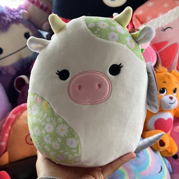 🟣 NWT 8” Ada The Easter Cow Squishmallow, floral flower butterfly print spring - Picture 8 of 8